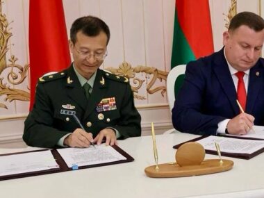 Беларусь и Китай подписали документы по военно-техническому сотрудничеству