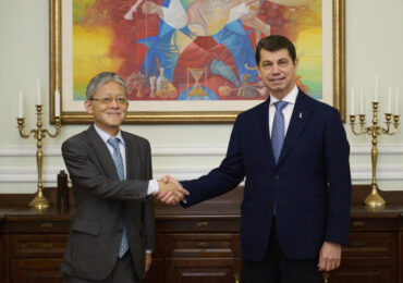 В МИД Украины провели рабочую встречу с послом Японии Накагоме