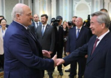 Лукашенко провел встречу с членом Постоянного комитета Политбюро ЦК Компартии Китая 