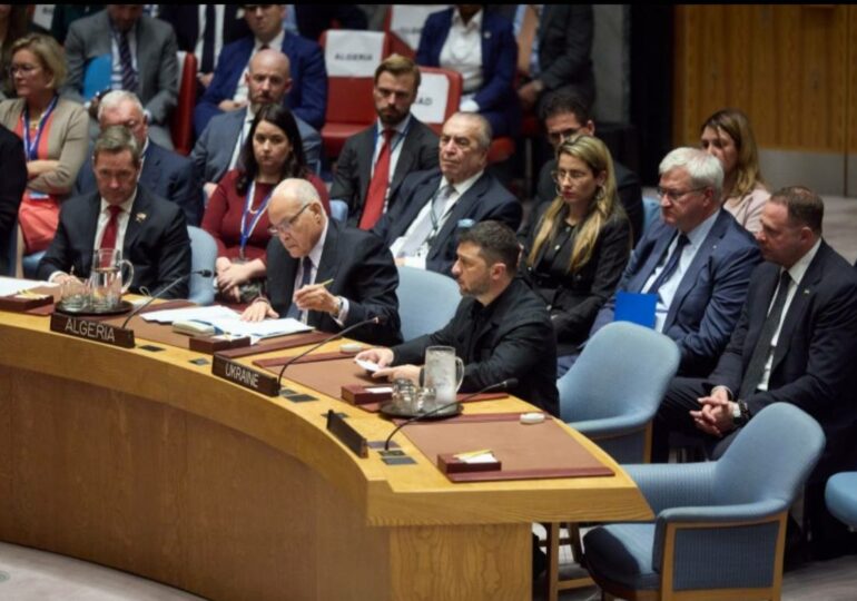 Зеленский: Без Китая путинская Россия – ничто