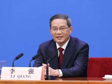 Китай активно продвигает мирные переговоры по Украине – премьер-министр 