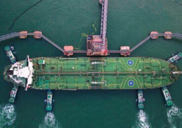 Bloomberg: КНР готовит строгие ограничения против «теневого флота» РФ