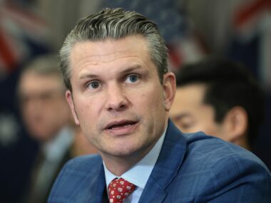 Хегсет: США и Китай договорились создать военные каналы связи