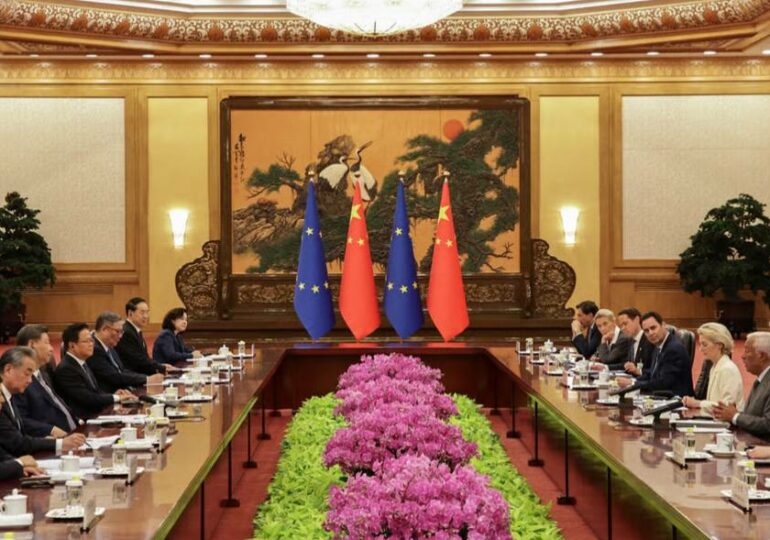 Делегация Китая впервые за 7 лет посетит Европарламент