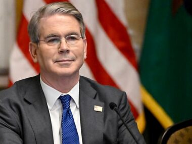 Министр финансов США обвинил Китай в финансировании войны РФ в Украине