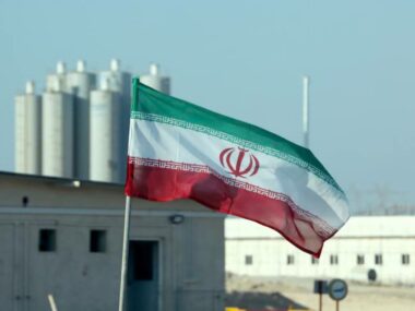 Иран объявил об официальном завершении 10-летнего ядерного соглашения