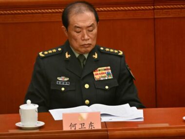 В Китае отправили в отставку девять высокопоставленных военных чиновников 