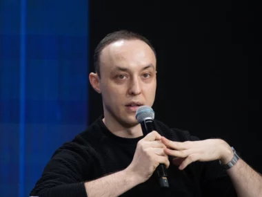 Количество сделок на перевозку российской нефти в Индию и Китай снизилось после санкций США –Власюк