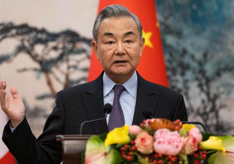 Ван И призвал Великобританию к усилению стратегической коммуникации 