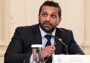 СМИ: глава ФБР посетил Китай для переговоров о фентаниле