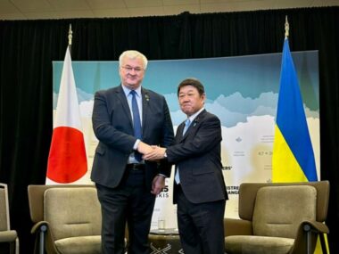 Сибига провел встречу с главой МИД Японии Тосимицу Мотеги