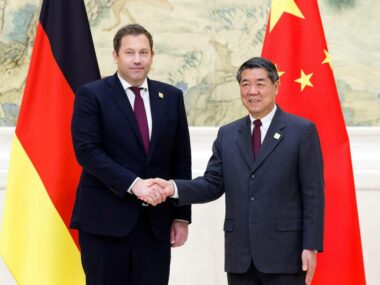 Китай и Германия договорились работать над укреплением торговых связей 