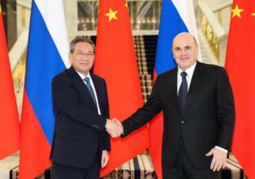 Премьер Госсовета КНР заявил о готовности углублять сотрудничество с РФ