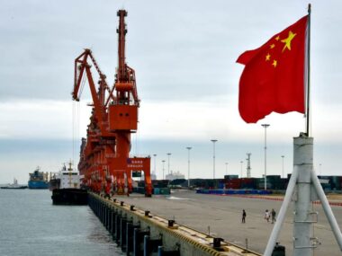 Reuters: «Новатэк» продает СПГ в Китай со скидкой 30-40%