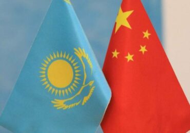 Китай и Казахстан подписали ряд документов в сфере логистики 