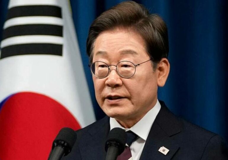 Президент Южной Кореи провел встречи с премьерами Китая и Японии 