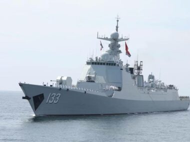 Китай развернул более 100 военных кораблей в Восточной Азии – Reuters