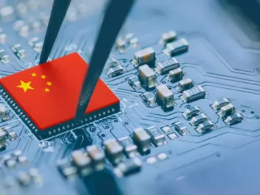 Китай готовит пакет стимулов для чиповой отрасли до $70 млрд