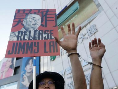 Суд Гонконга признал виновным медиамагната Джимми Лая в нарушении закона о госбезопасности