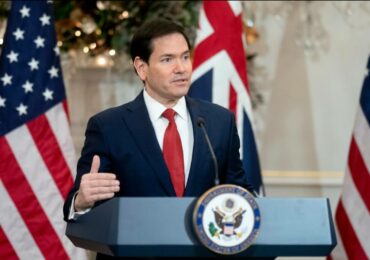 Рубио: США могут поддерживать Японию, одновременно взаимодействуя с Китаем