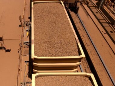 Китай стремится использовать внутренние ценовые ориентиры в контрактах на железную руду