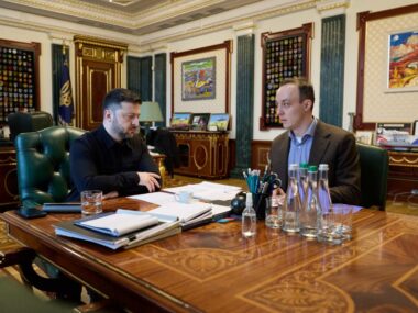 Зеленский анонсировал новые санкции против лиц из РФ и Китая 