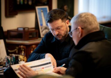 КНР помогает РФ наносить удары по энергетике Украины – Зеленский