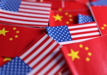 Китай ввел санкции против 20 оборонных компаний США