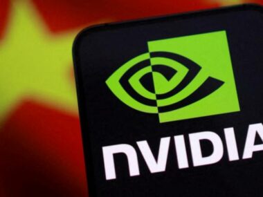 Китай требует от своих компаний прекратить использование ПО из США и Израиля 