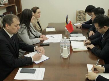 Бережная обсудила с послом КНР совместные культурные и гуманитарные проекты