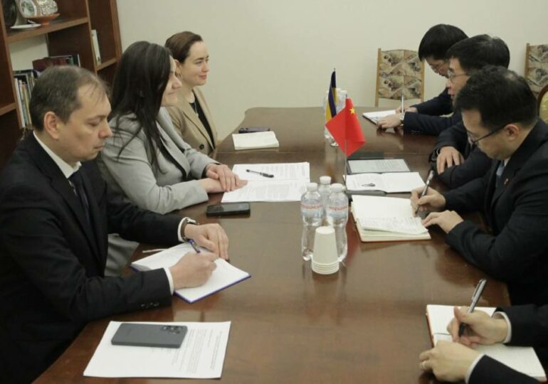 Бережная обсудила с послом КНР совместные культурные и гуманитарные проекты