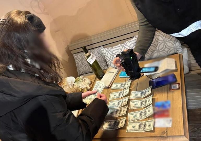 Украинские спецслужбы задержали шпионку, которая собирала информацию о китайском посольстве