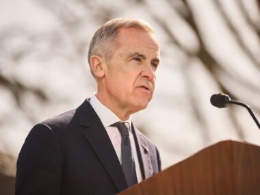 Премьер-министр Канады посетит Китай для обсуждения торговых вопросов