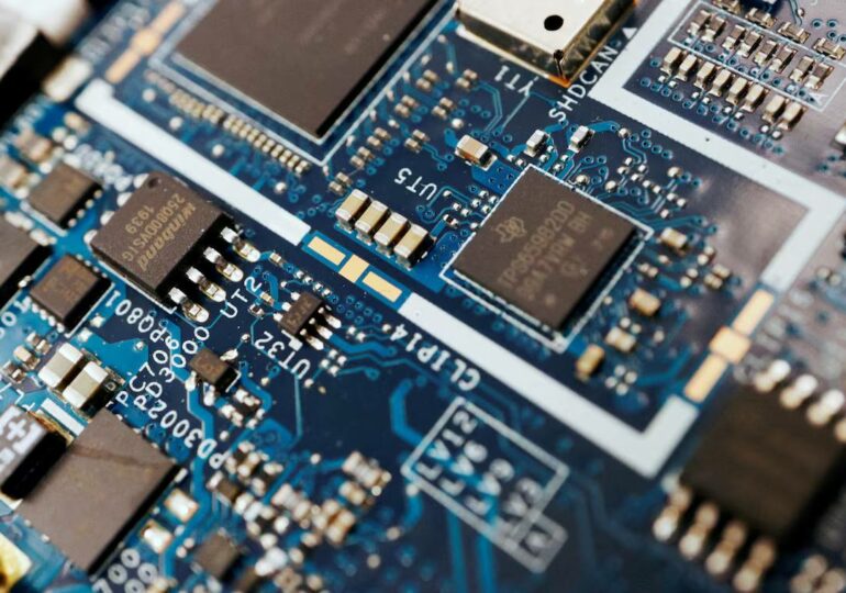 На Тайване отвергли возможность перенести 40% производства чипов в США