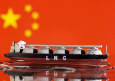 Китай увеличит импорт СПГ в 2026 году – Reuters 