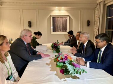 Сибига обсудил с главой МИД Индии удары РФ по украинской энергетике