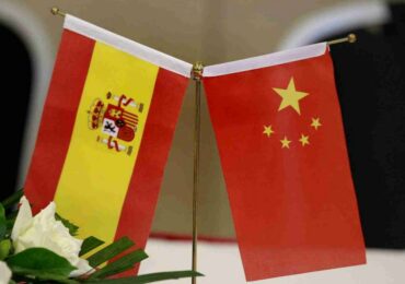 Испания планирует укреплять политические и финансовые связи с Китаем