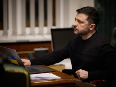 Для окончания войны нужно, чтобы Трамп был с европейцами, а на РФ надавил Китай – Зеленский