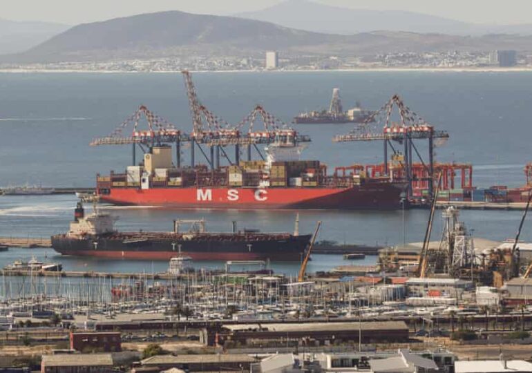 Китай призвал все стороны войны на Ближнем Востоке обеспечить защиту судов в Ормузском проливе