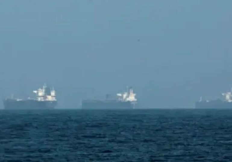 Суда в Персидском заливе начали объявлять себя китайскими, чтобы избежать атак – FT