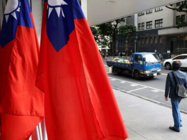 Тайвань может получить оружие от США после визита Трампа в Китай – Reuters