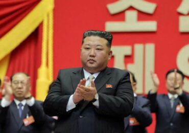 Ким Чен Ына вновь избрали главой государственных дел КНДР