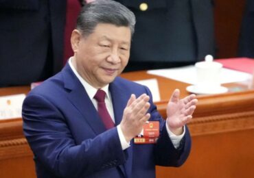 Си Цзиньпин призвал активизировать развитие нового высокотехнологичного города Сюнъань