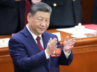 Си Цзиньпин призвал активизировать развитие нового высокотехнологичного города Сюнъань