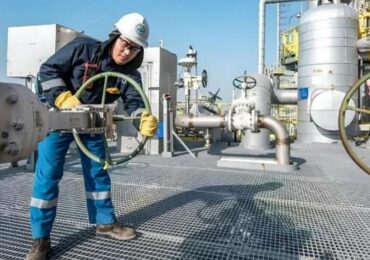 США разрешили Казахстану продлить транзит российской нефти в Китай