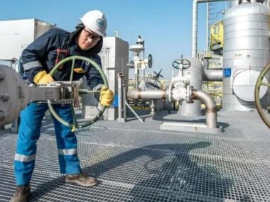 США разрешили Казахстану продлить транзит российской нефти в Китай