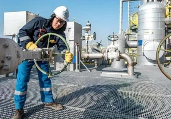 США разрешили Казахстану продлить транзит российской нефти в Китай