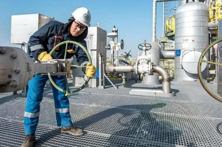 США разрешили Казахстану продлить транзит российской нефти в Китай