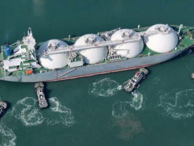 КНР перепродает рекордные объемы газа на фоне взлета цен 