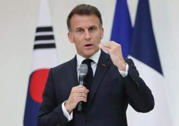 Макрон призвал союзников объединиться против США и Китая